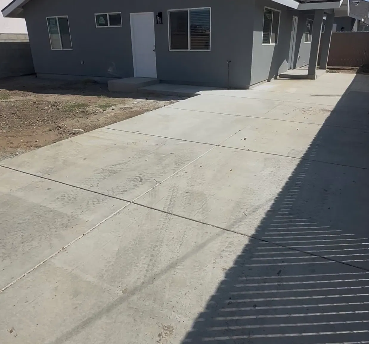 2 bed, 932 sqft, $2,000 — Photo 1