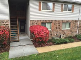 310 Woodridge Cir UNIT C, South Elgin, IL 60177