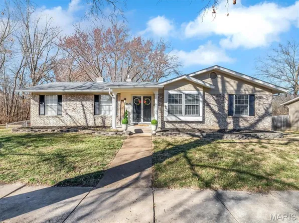 12971 Button Ct, Saint Louis, MO 63146