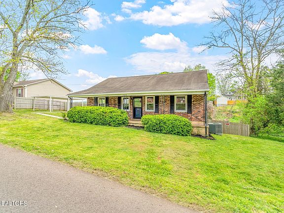 2nd image of 2526 Fenwood Dr