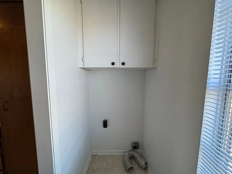 917 N 7th St — Photo 10