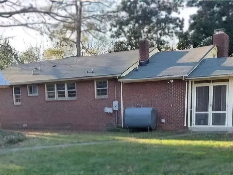 114 Meroyn Dr — Photo 11