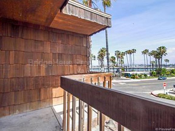 3rd image of 5155 W Point Loma Blvd APT 11