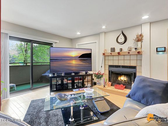 4th image of 9309 Jewel Lake Rd Unit 103
