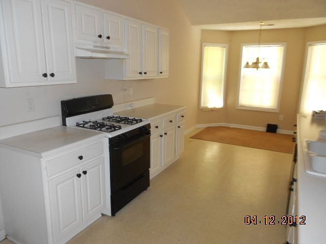 2nd image of 1675 Heatherton Rd