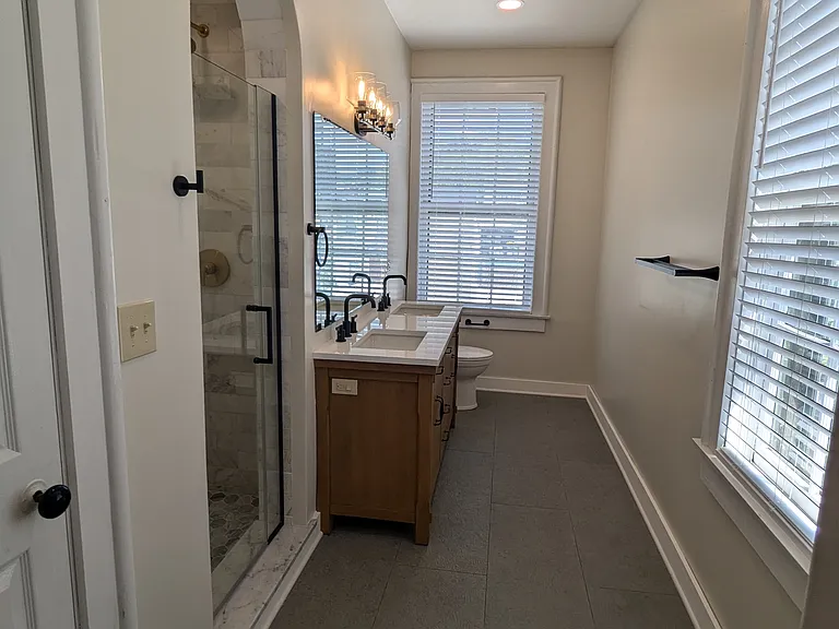 1332 Broadway St — Photo 19