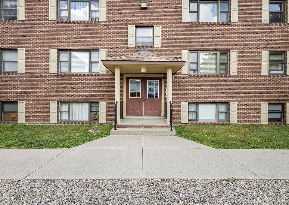 1st image of 135 Vale St APT 16