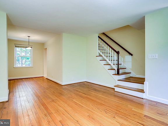 4th image of 4843 28th St S #B