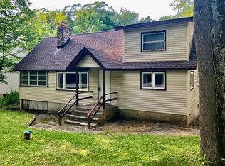 1228 Lakeside Dr E, Highland Lakes, NJ