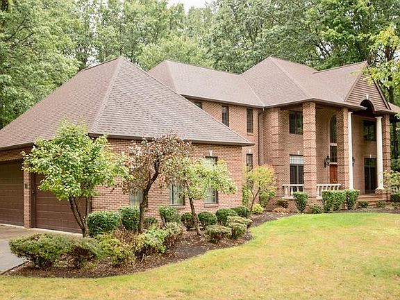 2nd image of 500 Anderwood Dr