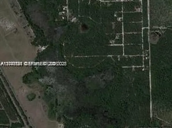 114 Wisconsin City In The Est #Of, Satsuma, FL 32189