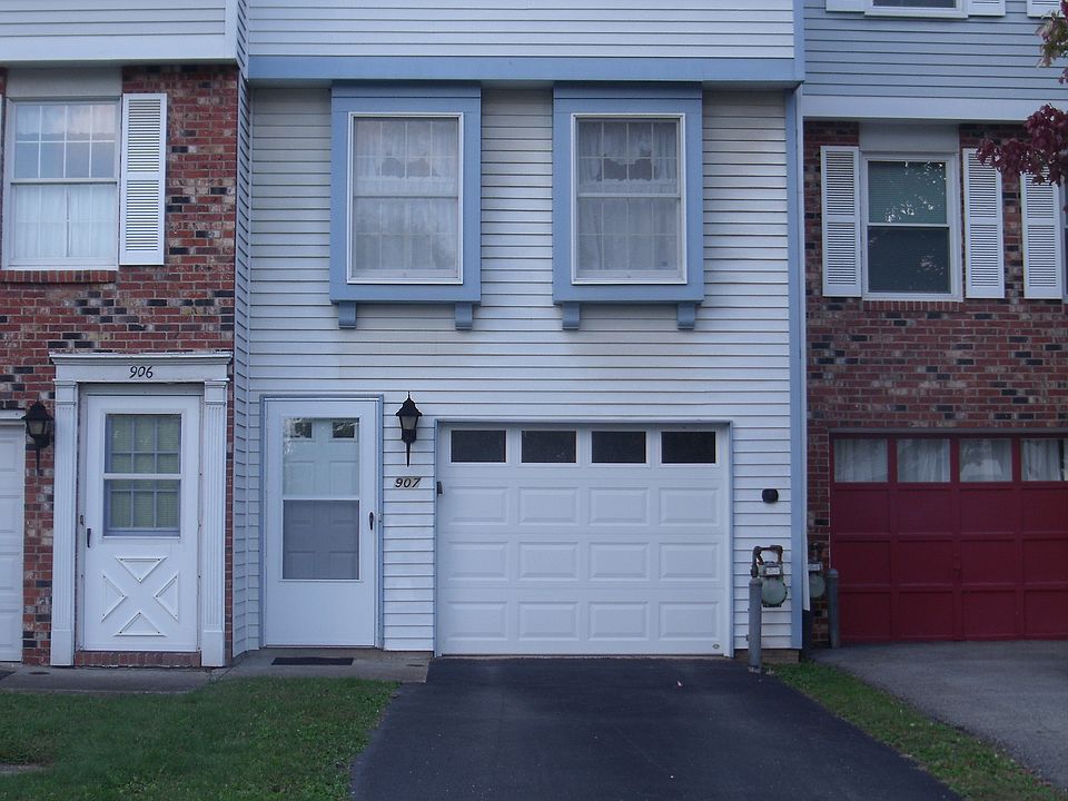 907 Lynwod Court