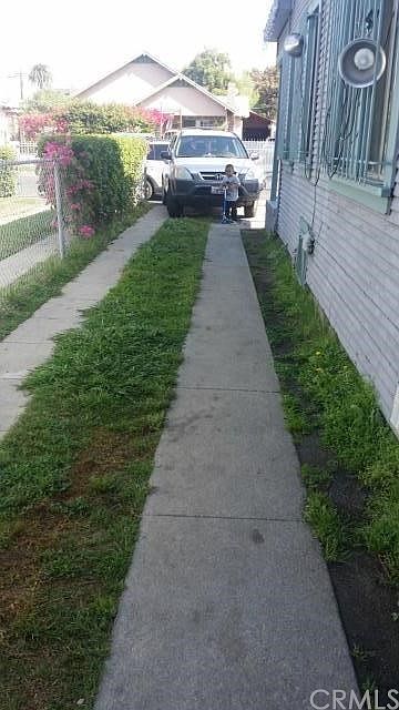 1st image of 620 W 53rd St