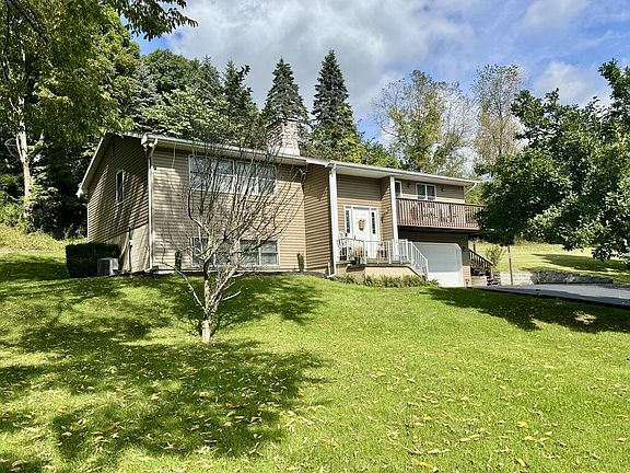 4th image of 331 Simpson St