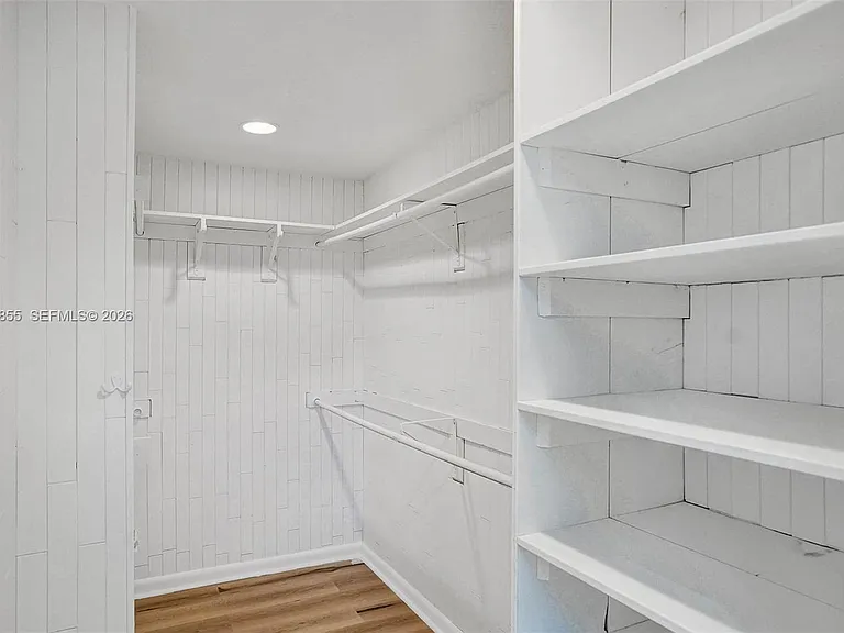 2120 SW 28th Way — Photo 26