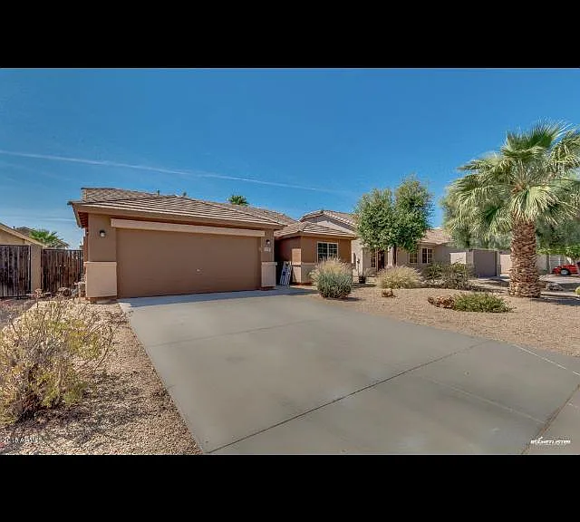 15287 W Laurel Ln — Photo 13
