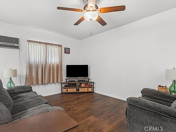 3rd image of 5654 Raye St