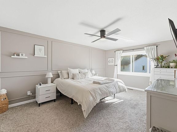 4th image of 4492 Clover Ln