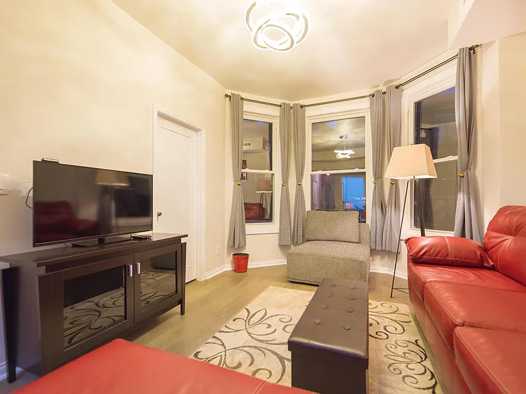 2251 W Belmont Ave #2 — Photo 3