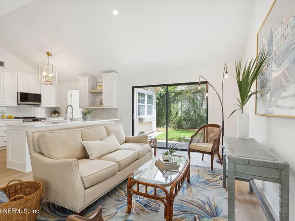 2537 DAUPHINE Court E, Ponte Vedra Beach, FL 32082