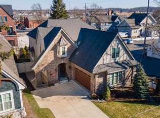 522 Oak St, Rochester, MI 48307