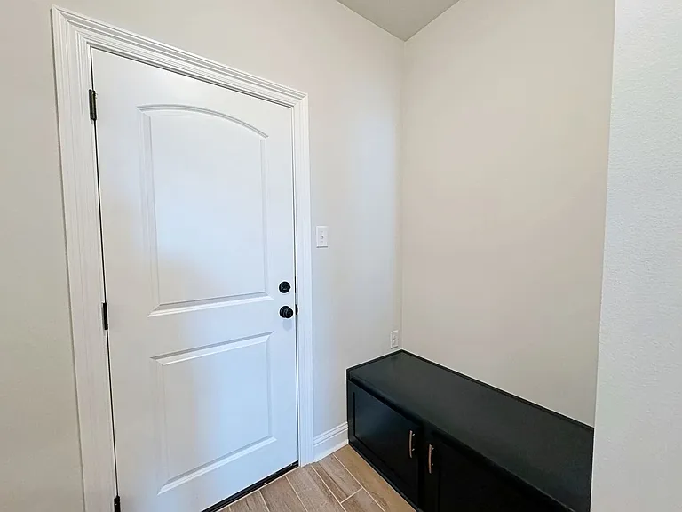 722 Bellegrove Square Ave — Photo 12