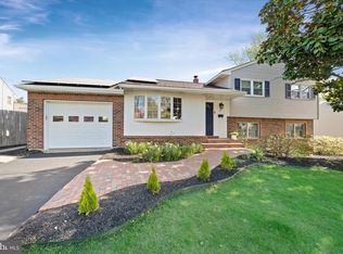 26 Burns Rd, Claymont, DE 19703