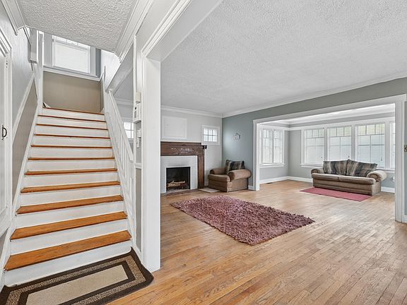 4th image of 568 Johnson St