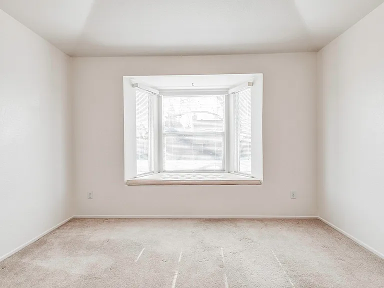 9310 Village Tree Dr — Photo 17