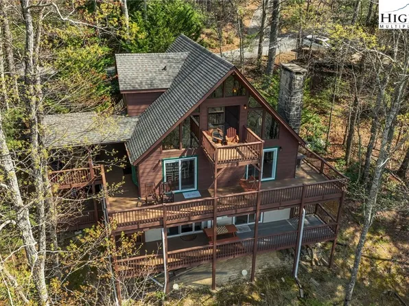 310 W Laurel Circle, Deep Gap, NC 28618