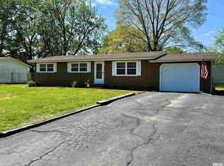 814 W Sunnyview Ave #1, Knoxville, IL 61448