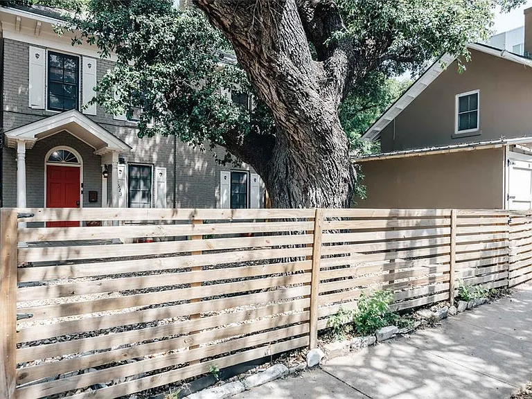 2623 Salado St #A — Photo 9
