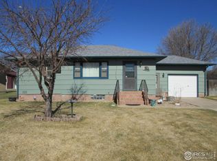 514 W 8th St, Julesburg, CO 80737