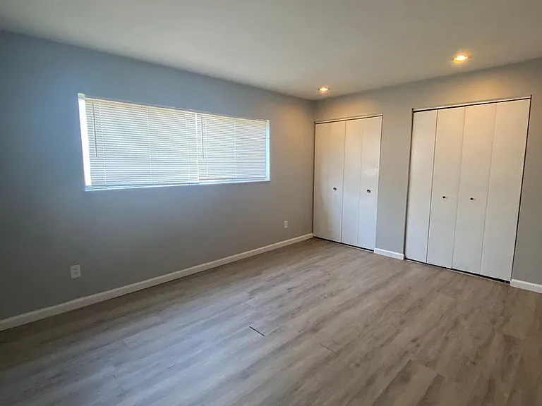 Northbrook Apartments — Photo 5