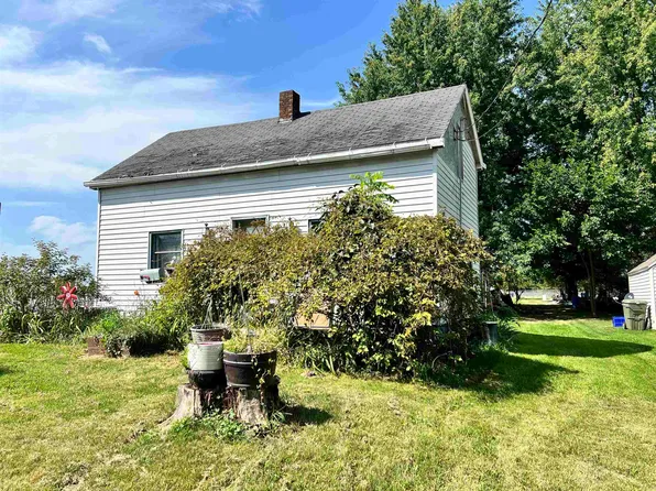 5701 Finnegan Lake Rd, Gillett, WI 54124