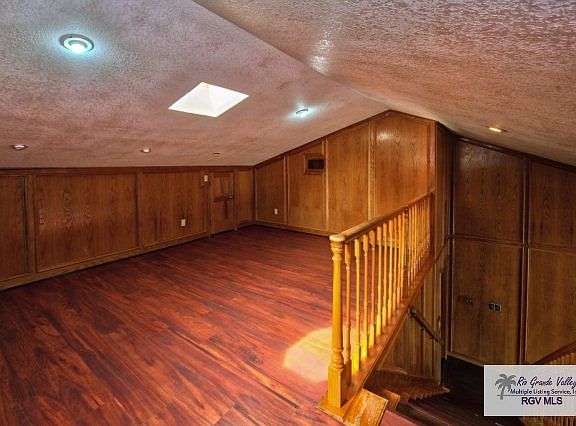 5th image of 1109 E Williamson Ave