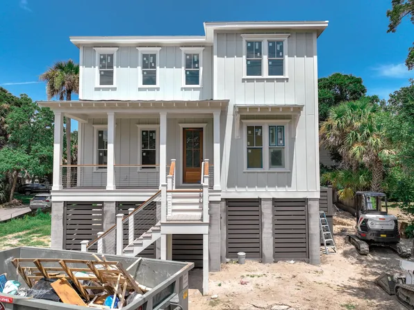 2200 Hartnett Blvd, Isle Of Palms, SC 29451