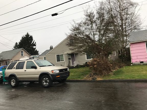 3rd image of 1405 8th Ave NW