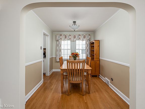 3rd image of 5118 N Odell Ave