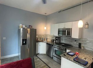 6 Windsor St #1, Worcester, MA 01605