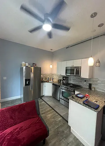 6 Windsor St Photo 1