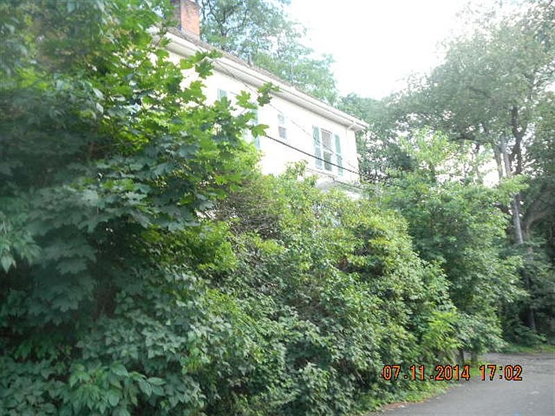2nd image of 88 Church St