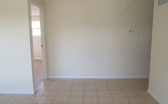 2nd image of 206 Harrison St