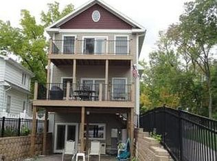 S70W18871 Gold Dr, Muskego, WI 53150