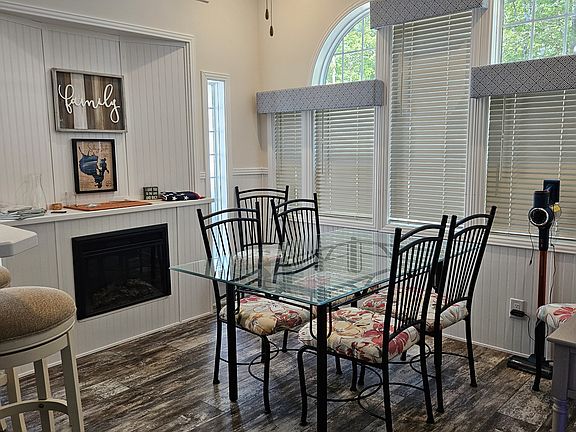 5th image of 261 Point Sebago Rd #98