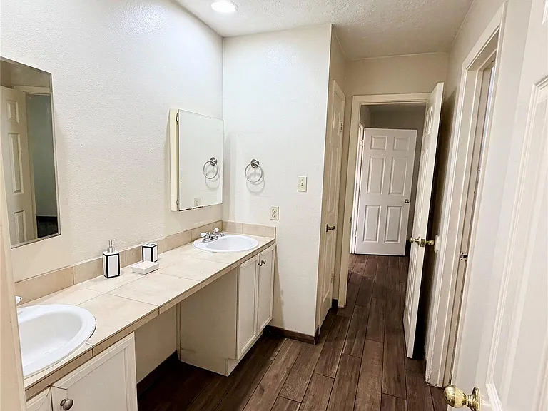 16914 Summer Dawn Pl — Photo 18