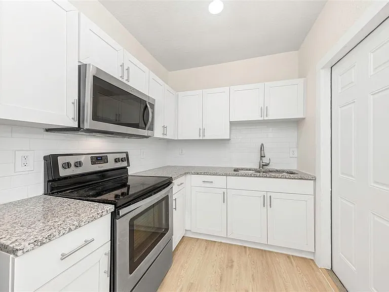 779 4th Ave N #1 — Photo 13
