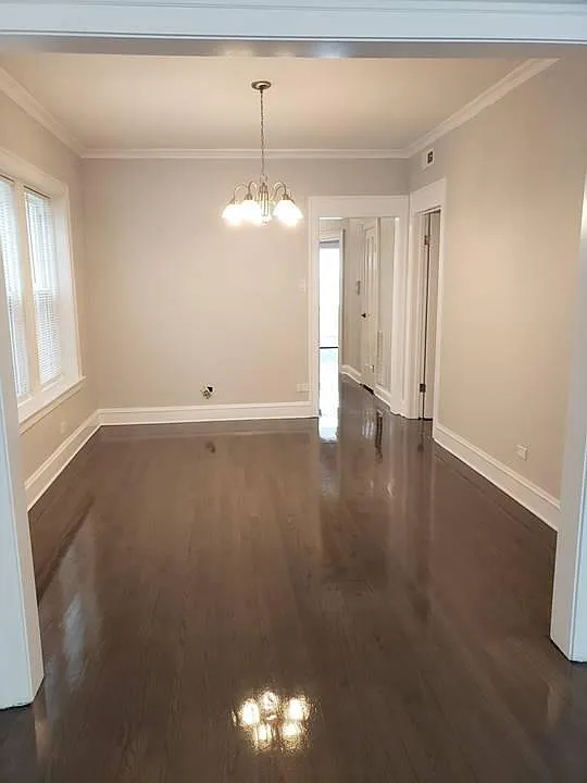 3 bed, 1200 sqft, $2,100 — Photo 2