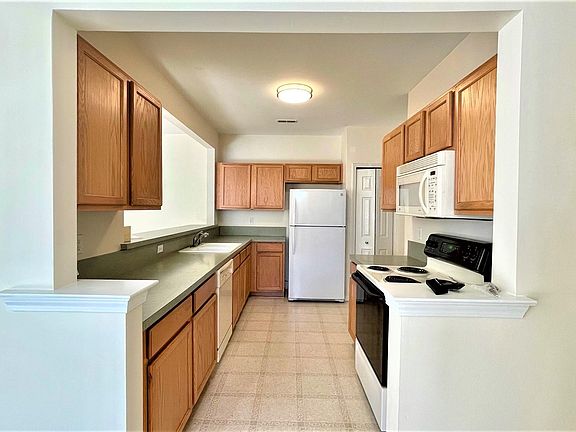 3rd image of 16868 Dover Drive #123