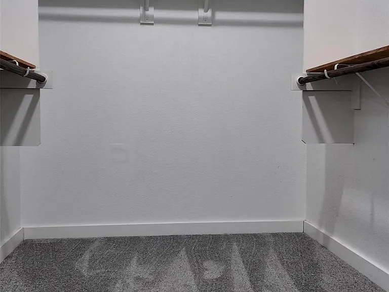 16911 Alturas Ave — Photo 12